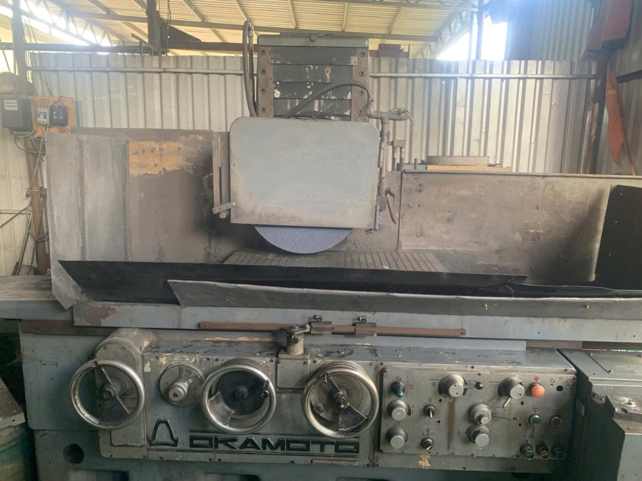 Grinding machine